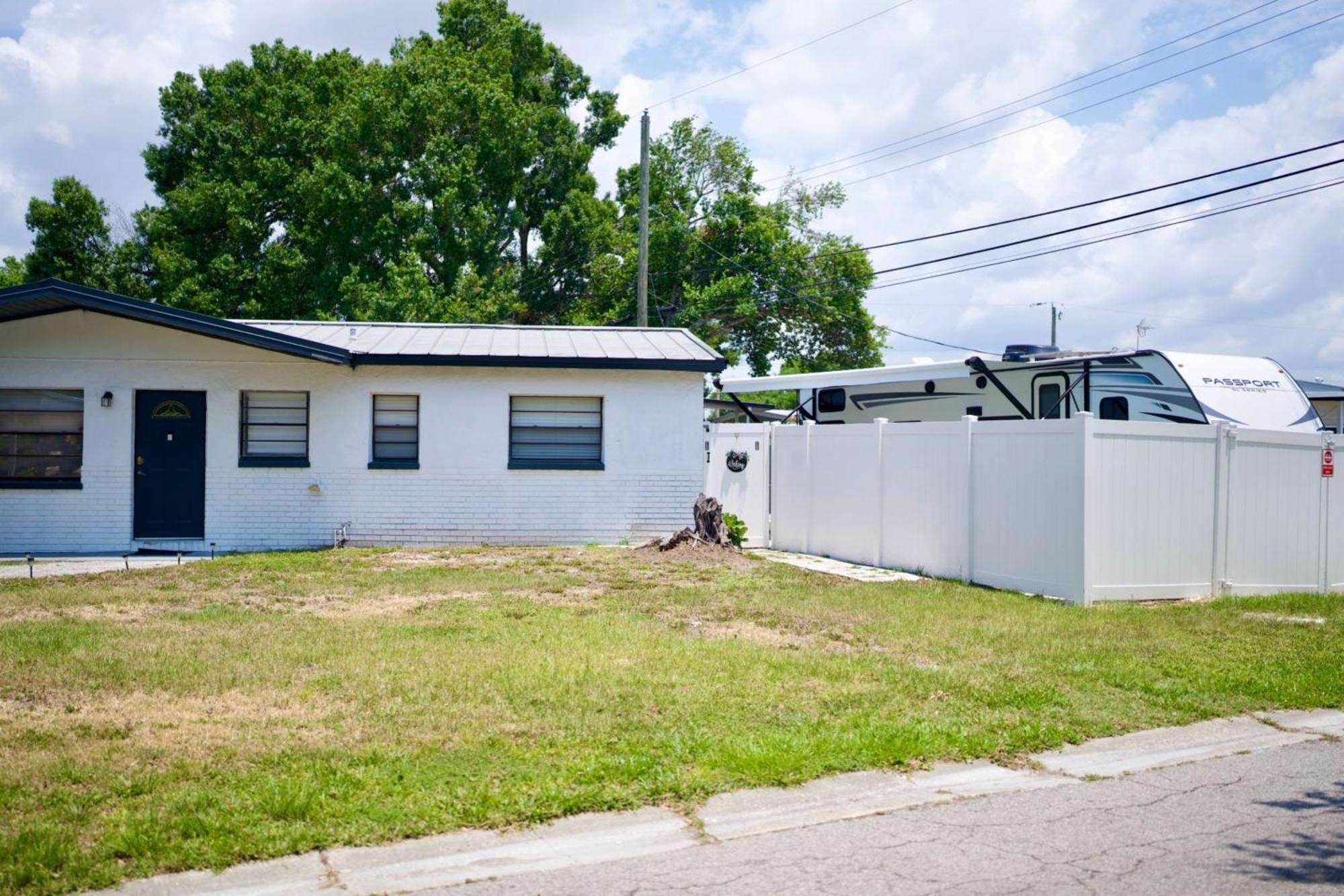 Stunning Modern Home In Tampa With Pool - Just 5 Minutes From Airport! Exterior foto