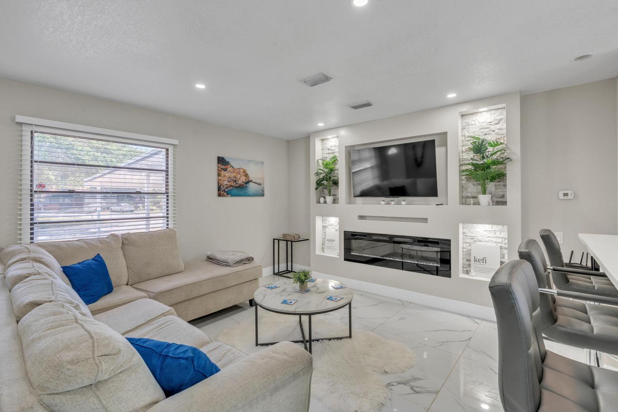 Stunning Modern Home In Tampa With Pool - Just 5 Minutes From Airport! Exterior foto