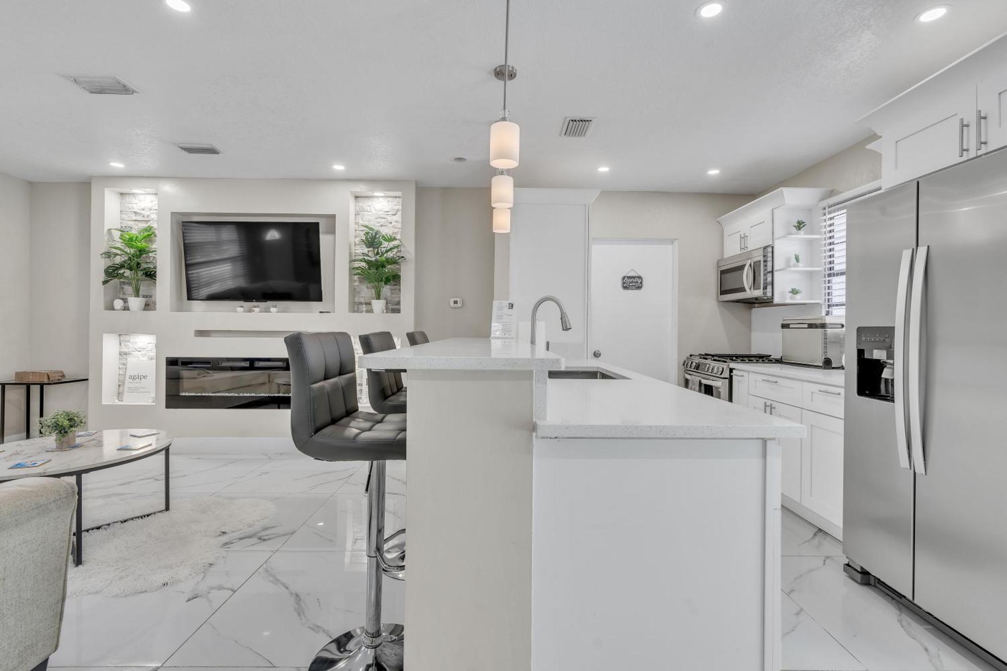 Stunning Modern Home In Tampa With Pool - Just 5 Minutes From Airport! Exterior foto